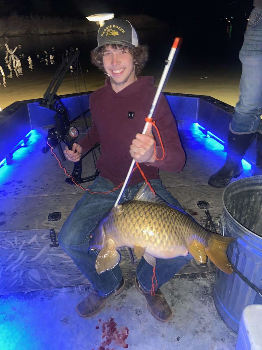 Bowfishing